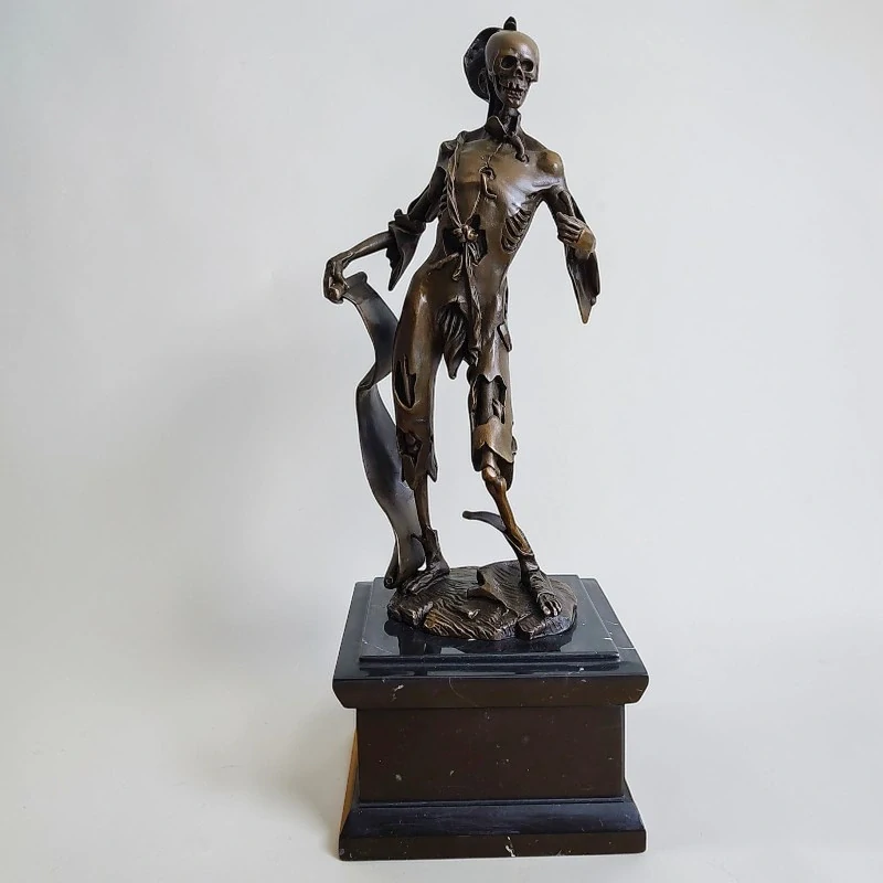 Smrt – Memento Mori  bronzová socha, historická umělecká dekorace se symbolickým významem