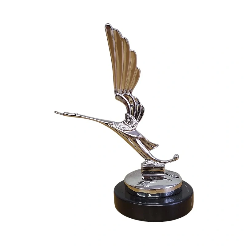 Čáp bílý – Flying Stork Mascot, bronzová soška ve stylu Lalique, luxusní umělecká dekorace