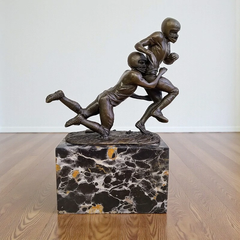 Bronzová sportovní socha – hráči amerického fotbalu, NFL Americký fotbal soška