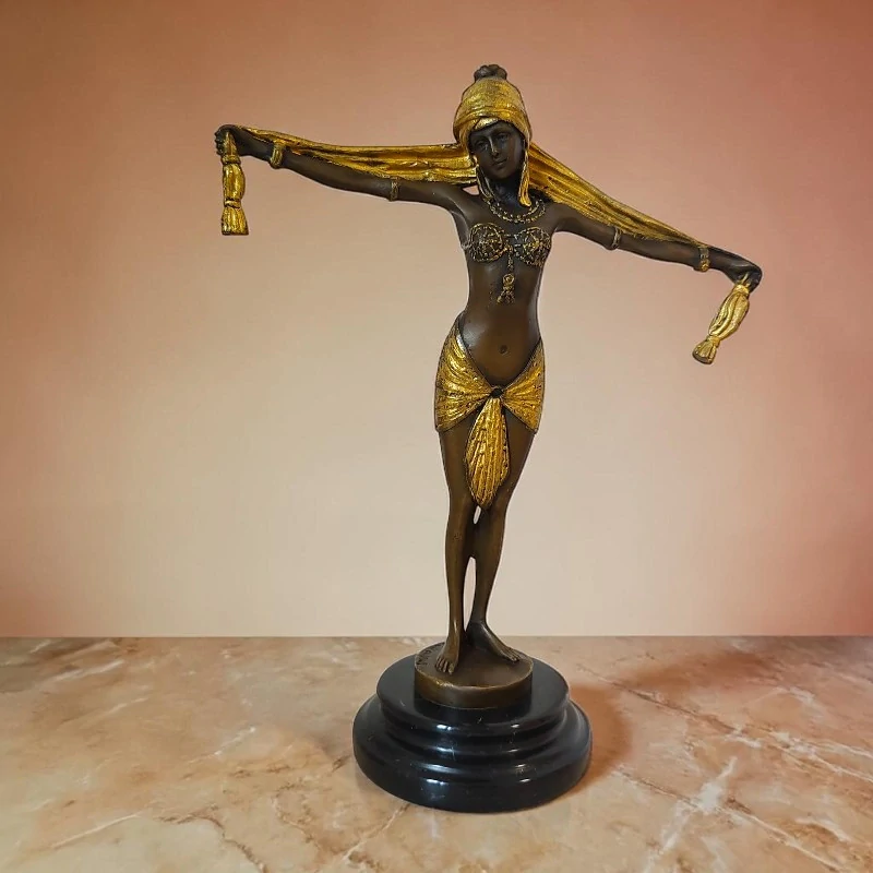 Art Deco bronzová socha tanečnice – orientální tanečnice na mramorovém podstavci