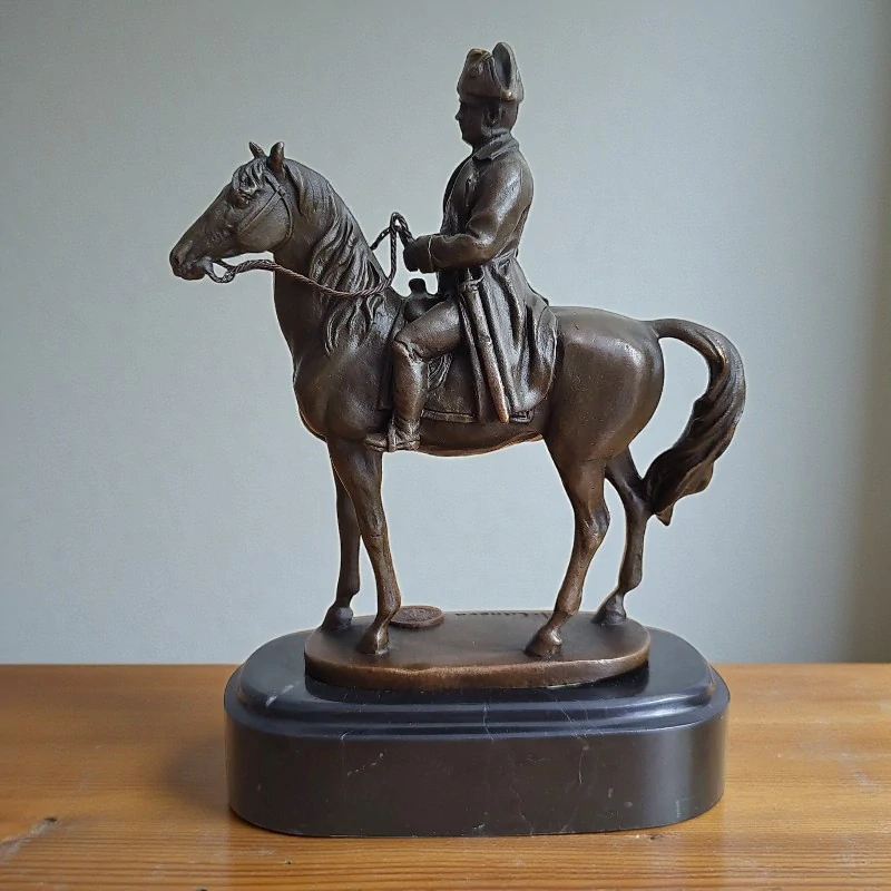 Napoleon na koni - bronzová socha, signováno A. Canova