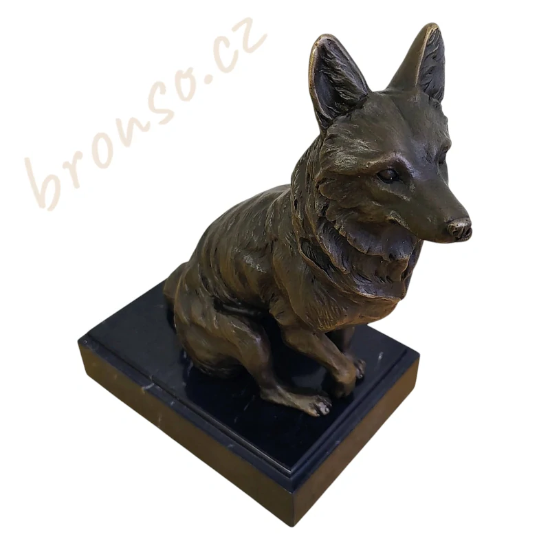 Liška – bronzová socha, ručně vyrobená umělecká dekorace s motivem lišky