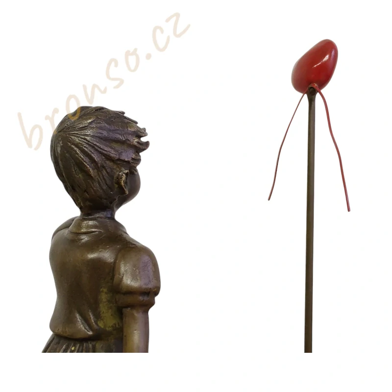 Dívka s balónkem – bronzová socha podle Banksyho, moderní umělecká dekorace