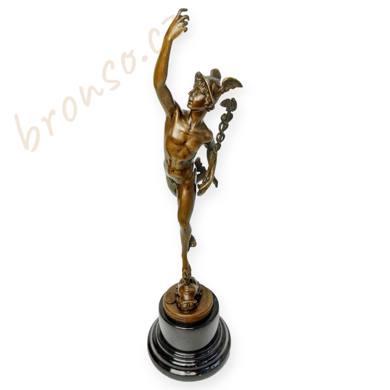 Bůh Hermés (Merkur) – bronzová socha, symbol rychlosti a moudrosti
