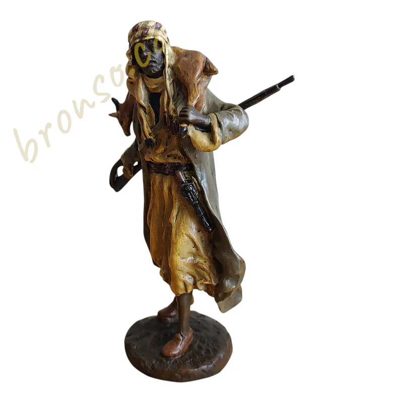 Beduínský lovec – Bronzová figurka ve vídeňském stylu, ručně kolorovaná orientální dekorace