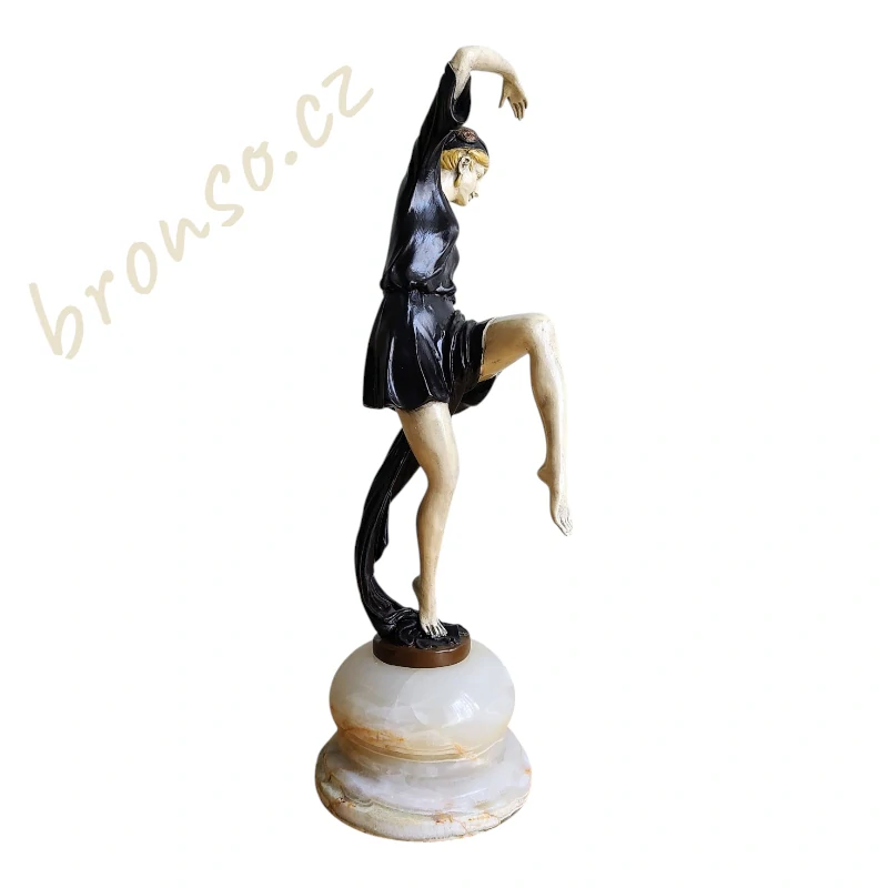 Art Deco socha tanečnice na mramoru – elegantní figurka ženy, vintage styl 20. léta, luxusní dekorace