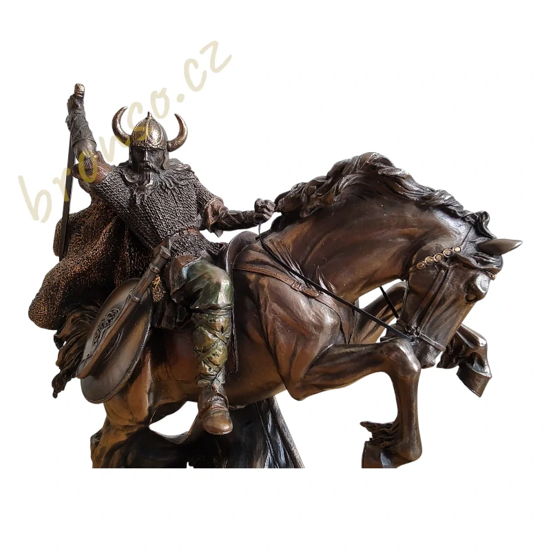 Socha vikingského válečníka na koni – dekorativní figurka, severská mytologie, historická dekorace Veronese WU71104A4