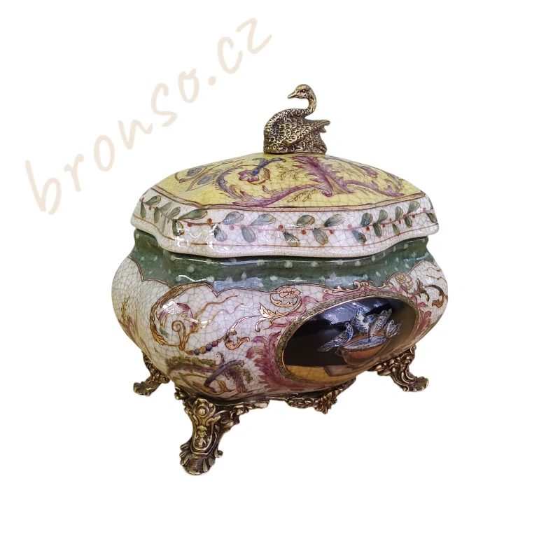 Elegantní porcelánová šperkovnice