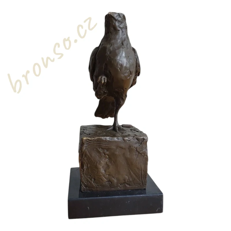 Ptáček – vrabec, bronzová soška