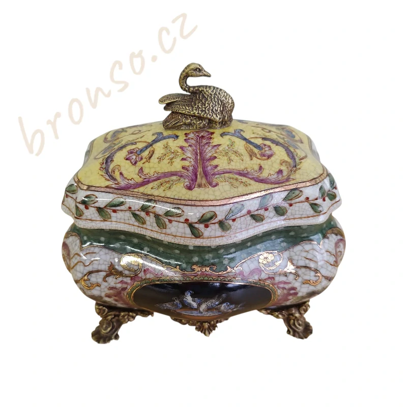 Elegantní porcelánová šperkovnice