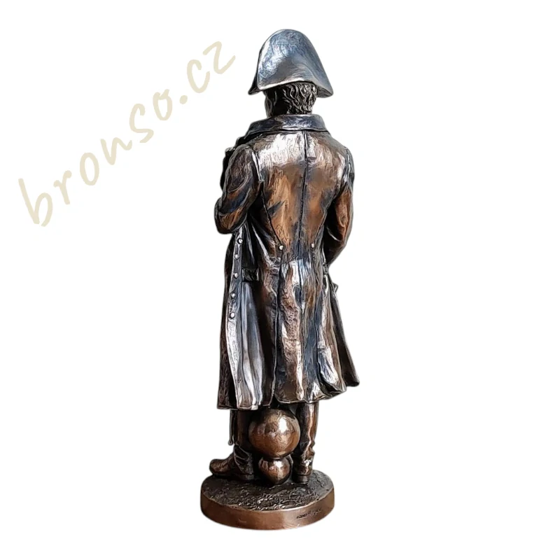 Napoleon Bonaparte v typickém postoji – soška Veronese WU73446A4 WU73446A4