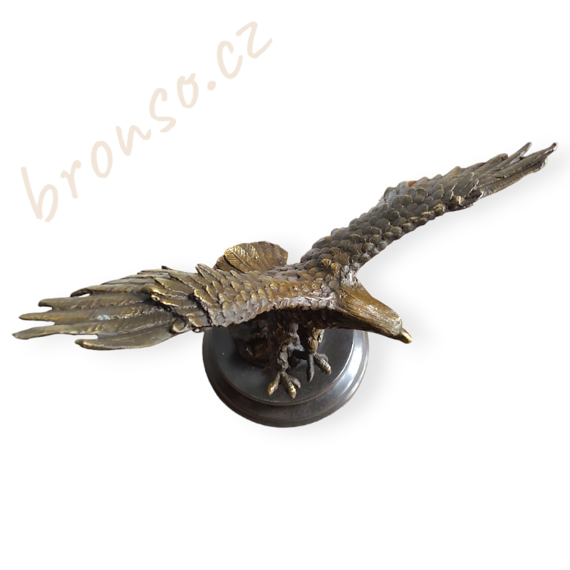 Orel v letu na mramoru – bronzová soška, majestátní zvířecí umělecká dekorace