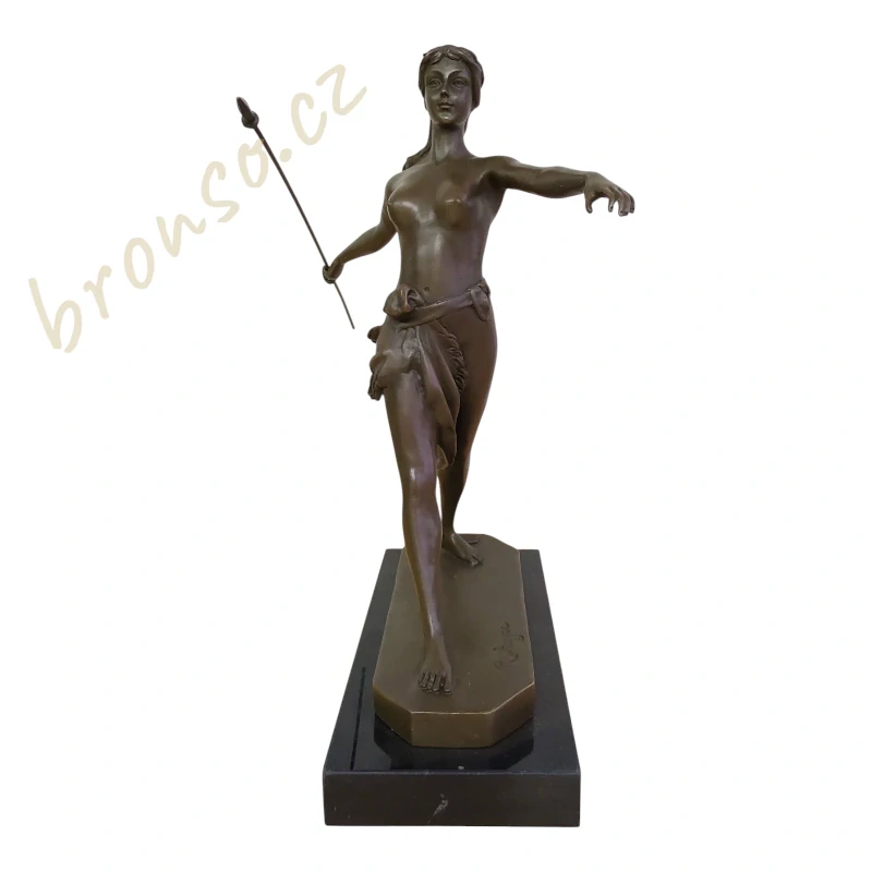 Amazonská bojovnice – bronzová socha silné ženy, umělecká dekorace