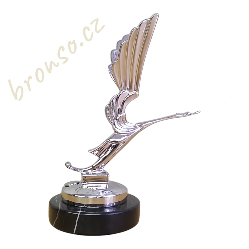 Čáp bílý – Flying Stork Mascot, bronzová soška ve stylu Lalique, luxusní umělecká dekorace
