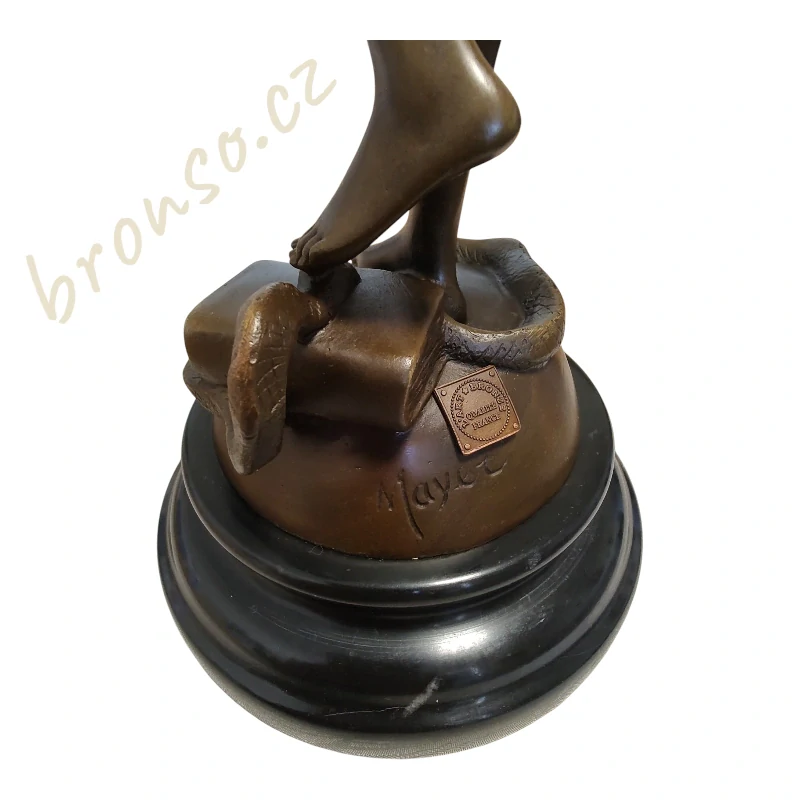 Bronzová figurální socha Spravedlnost – bohyně Themis, Justice 39 cm – symbol práva a rovnováhy