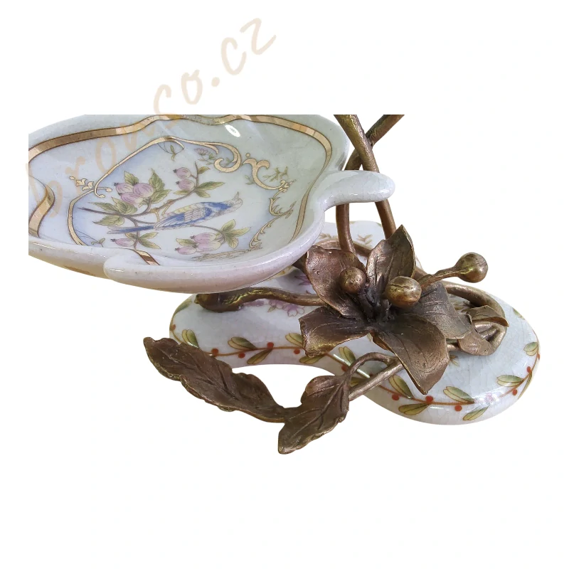 Porcelánový nástolec – mísa v secesním stylu