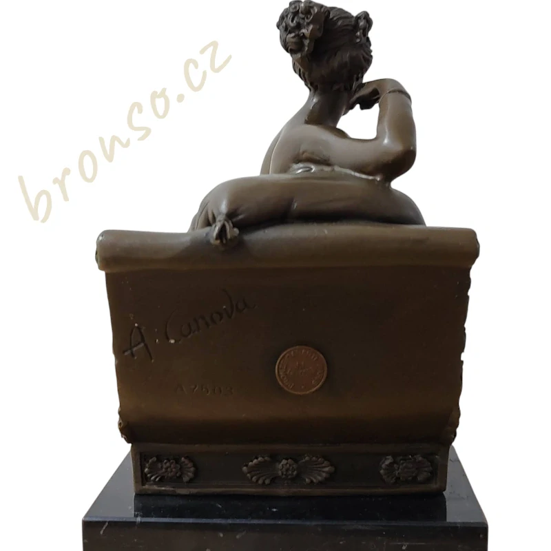 Pauline Bonaparte jako Vítězná Venuše bronzová socha