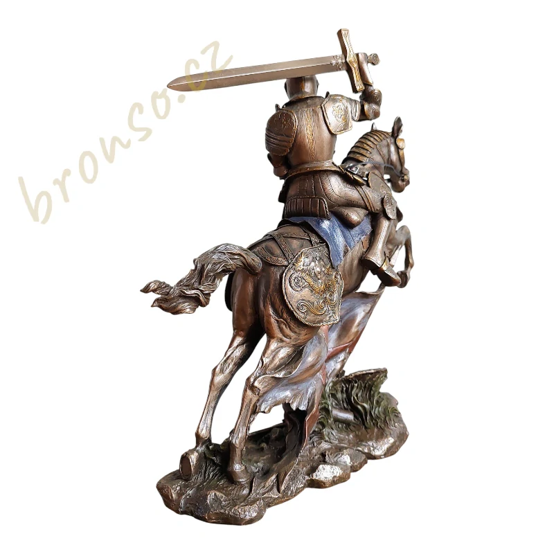 Středověký rytíř na koni s mečem – dynamická bronzovaná soška Veronese WU73737A4