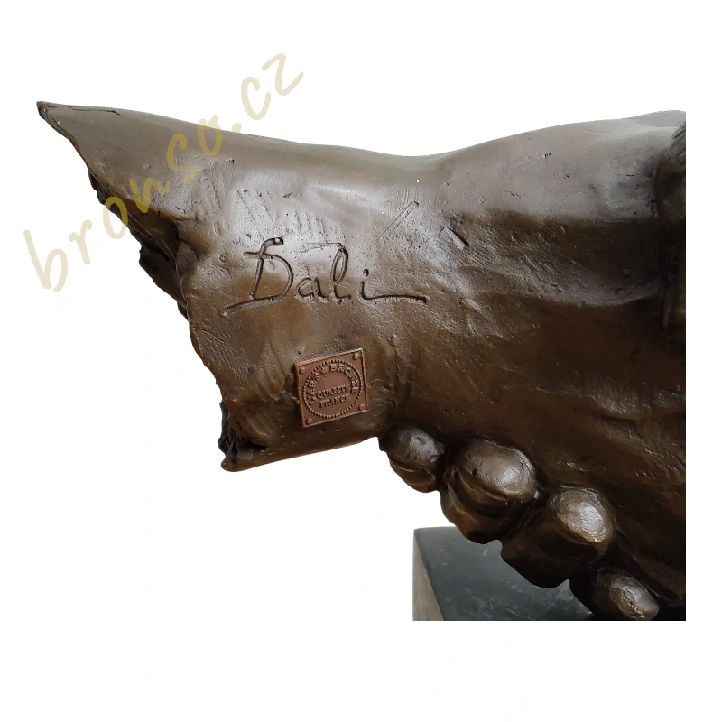 Socha Podání rukou Dali – Signovaná umělecká plastika s bronzovou patinou