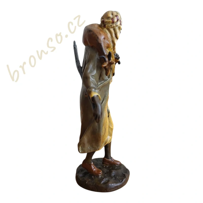 Barevná bronzová figurka v vídeňském stylu – arabský lovec, dekorace ve stylu Vienna bronze
