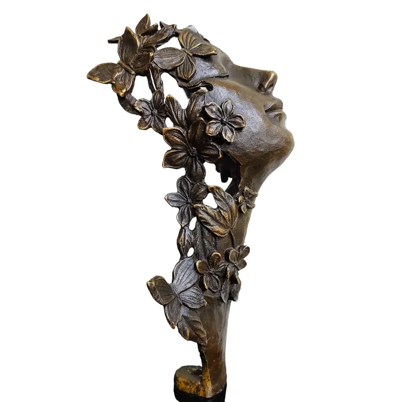 Tvář ženy – dívka s květinami, bronzová socha podle Miguela Fernanda Lopeze