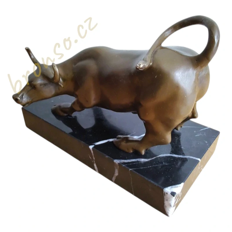Wall Street Bull – bronzová socha býka, symbol síly a prosperity