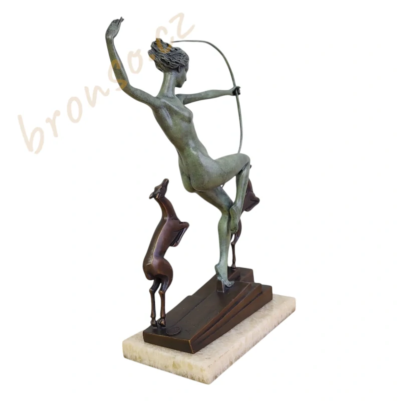 Art Deco bronzová socha Diany: soška bohyně s kolouchy – Diana se 2 psy