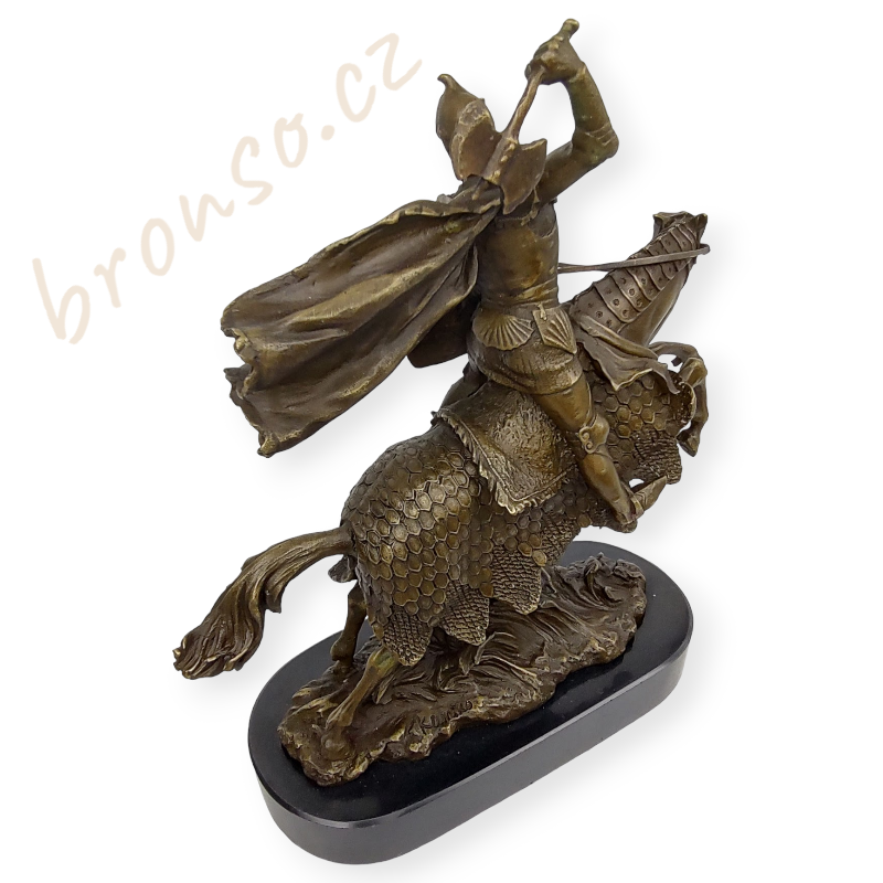 Válečník na koni - bronzová socha