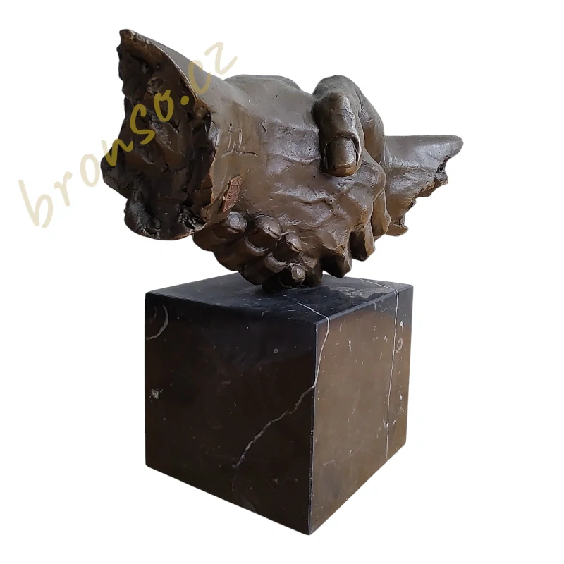 Socha Podání rukou Dali – Signovaná umělecká plastika s bronzovou patinou