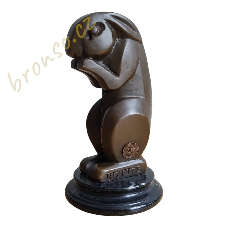 Art Deco bronzový zajíc Bizette – Signovaná socha na mramorovém podstavci, sběratelská dekorace