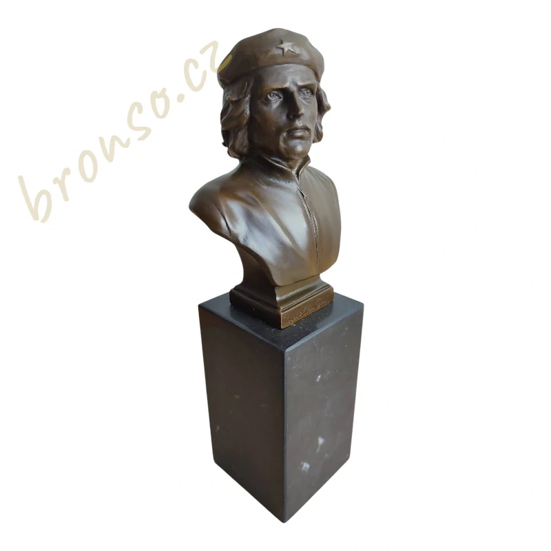 Ernesto Che Guevara - bronzová soška, signováno J. Perez, pravý bronz na mramoru
