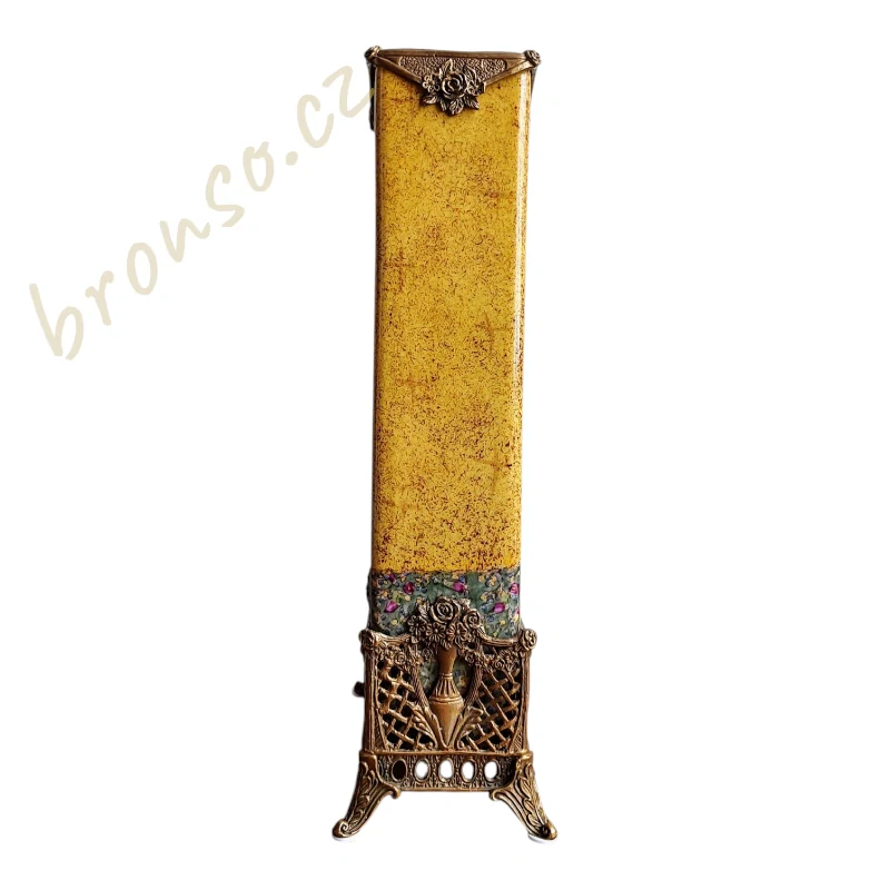 Porcelánová váza Gustav Klimt „Polibek“ – luxusní dekorace v bronzovém rámu