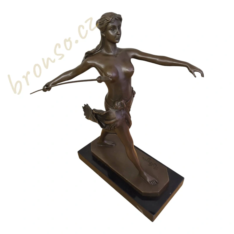 Amazonská bojovnice – bronzová socha silné ženy, umělecká dekorace
