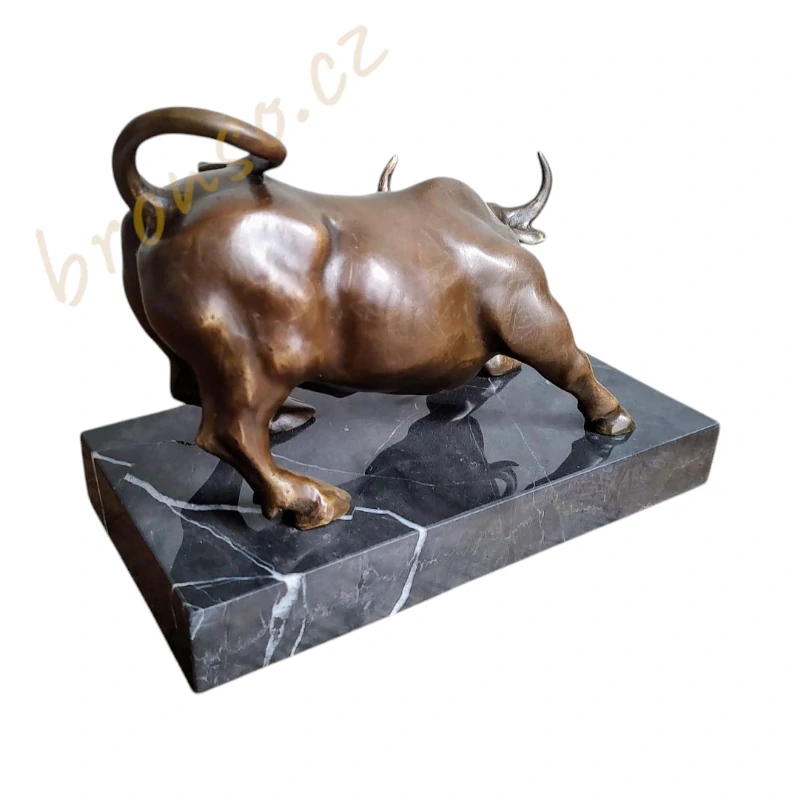 Wall Street Bull – bronzová socha býka, symbol síly a prosperity