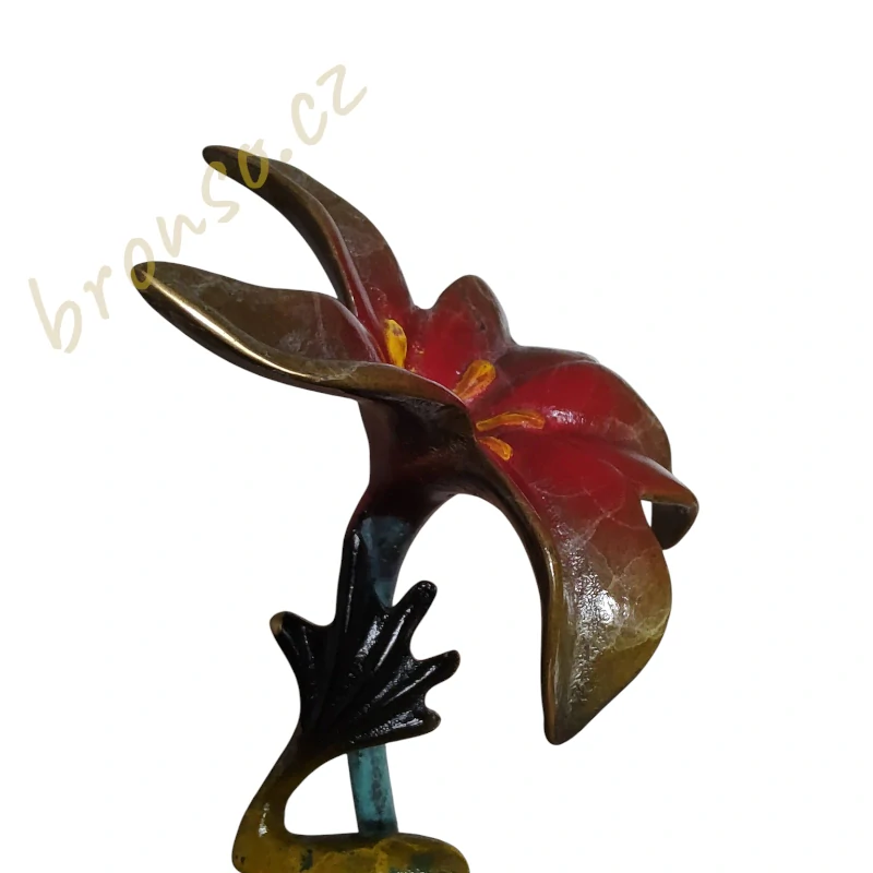 Žába s květinou – umělecká ručně malovaná bronzová soška, originální dekorace