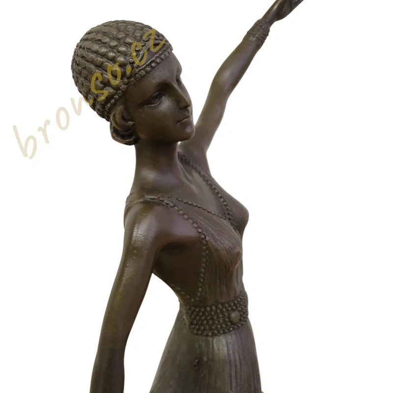 Art Deco bronzová socha – elegantní tančící žena