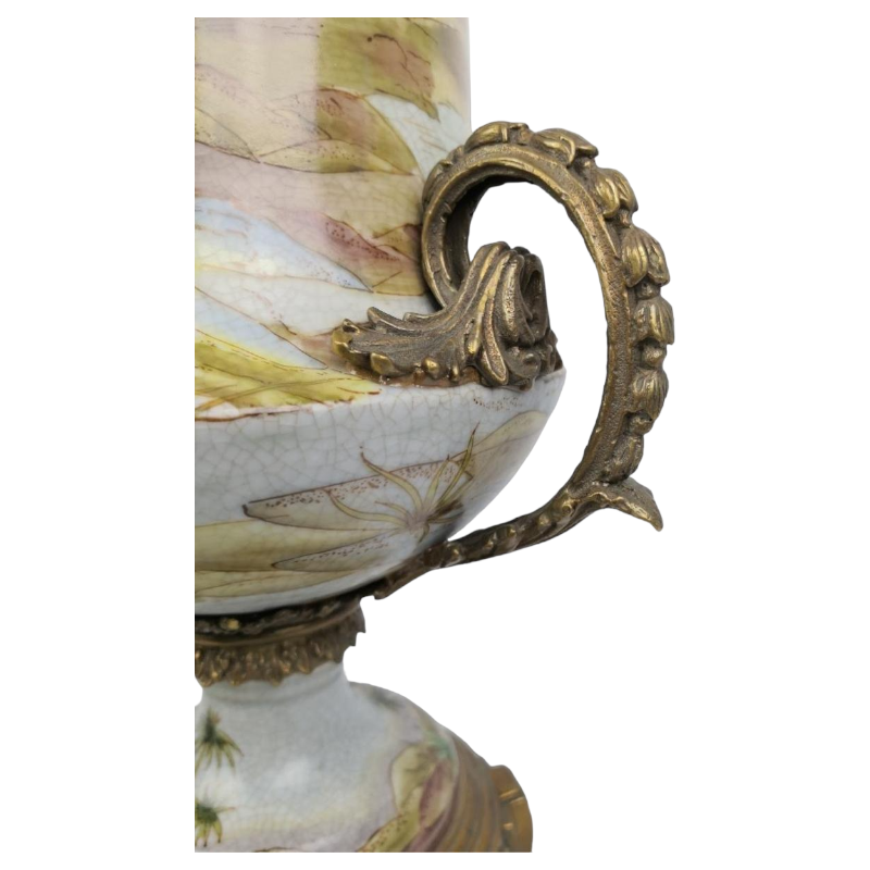 Porcelánová váza s víkem – elegantní dekorativní dóza v klasickém stylu