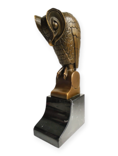Art Deco bronzová socha sovy na mramorovém podstavci – podle Mendese da Costy, elegantní umělecká dekorace
