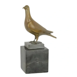 Holub – bronzová socha, symbol míru a svobody