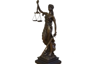 Spravedlnost 51 cm – Justitia Themis, velká bronzová socha bohyně práva