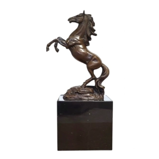 Bronzová socha koně na mramoru – vzpínající se hřebec, elegantní zvířecí figurka, luxusní dekorace, sběratelský dárek