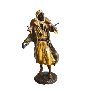 Barevná bronzová figurka v vídeňském stylu – arabský lovec, dekorace ve stylu Vienna bronze