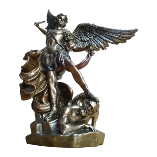 Archanděl Michael porážející Satana – náboženská figurka Veronese WU74997A4